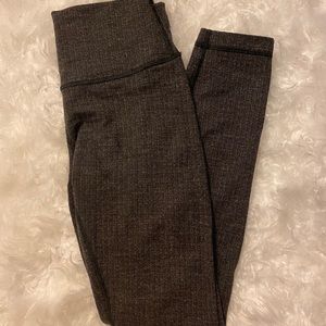 Gray lululemon leggings Wunder under